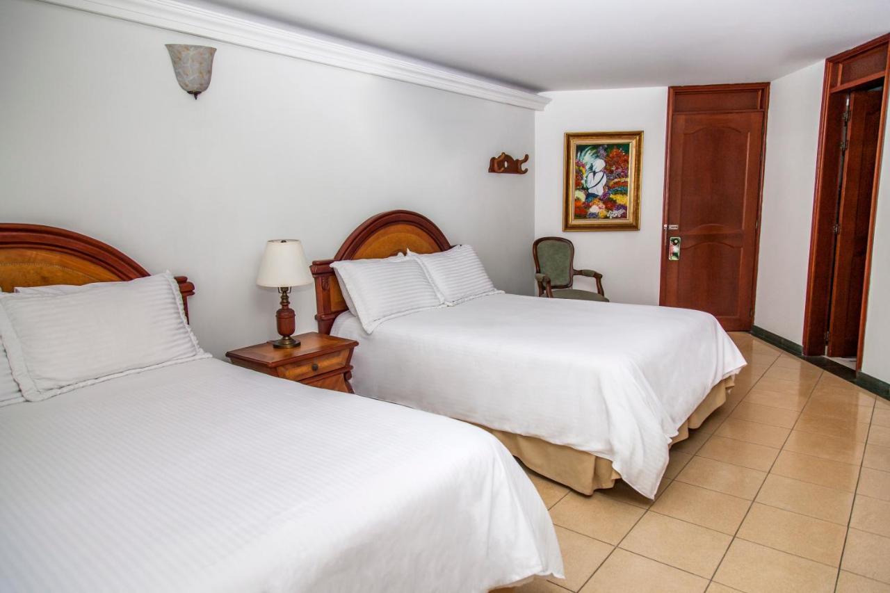 Hotel Casa Laureles Medellín Exterior foto