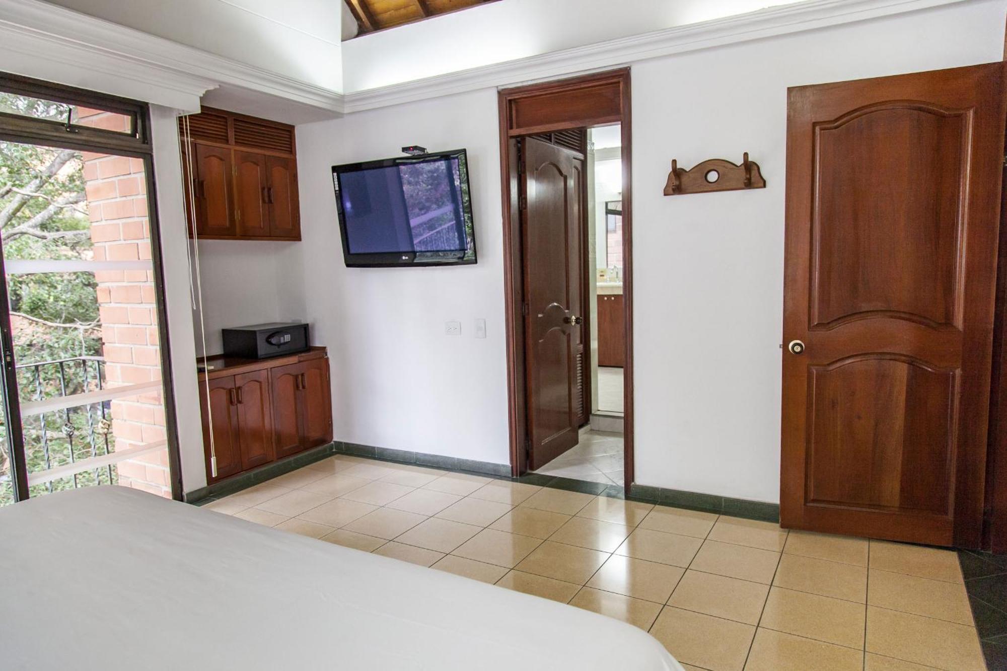 Hotel Casa Laureles Medellín Exterior foto
